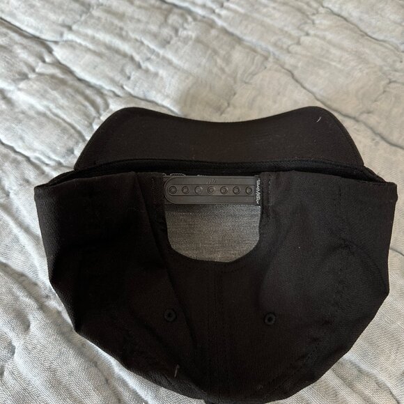 Travis Mathew Hat Snap Back - Picture 2 of 2